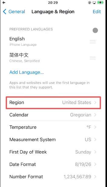 Language & Region 页面里的 Region